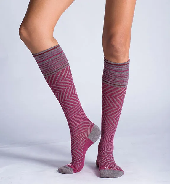 76% Rich Merino Wool Everyday Compression Socks (15-20mmHg) - Zig-Zag