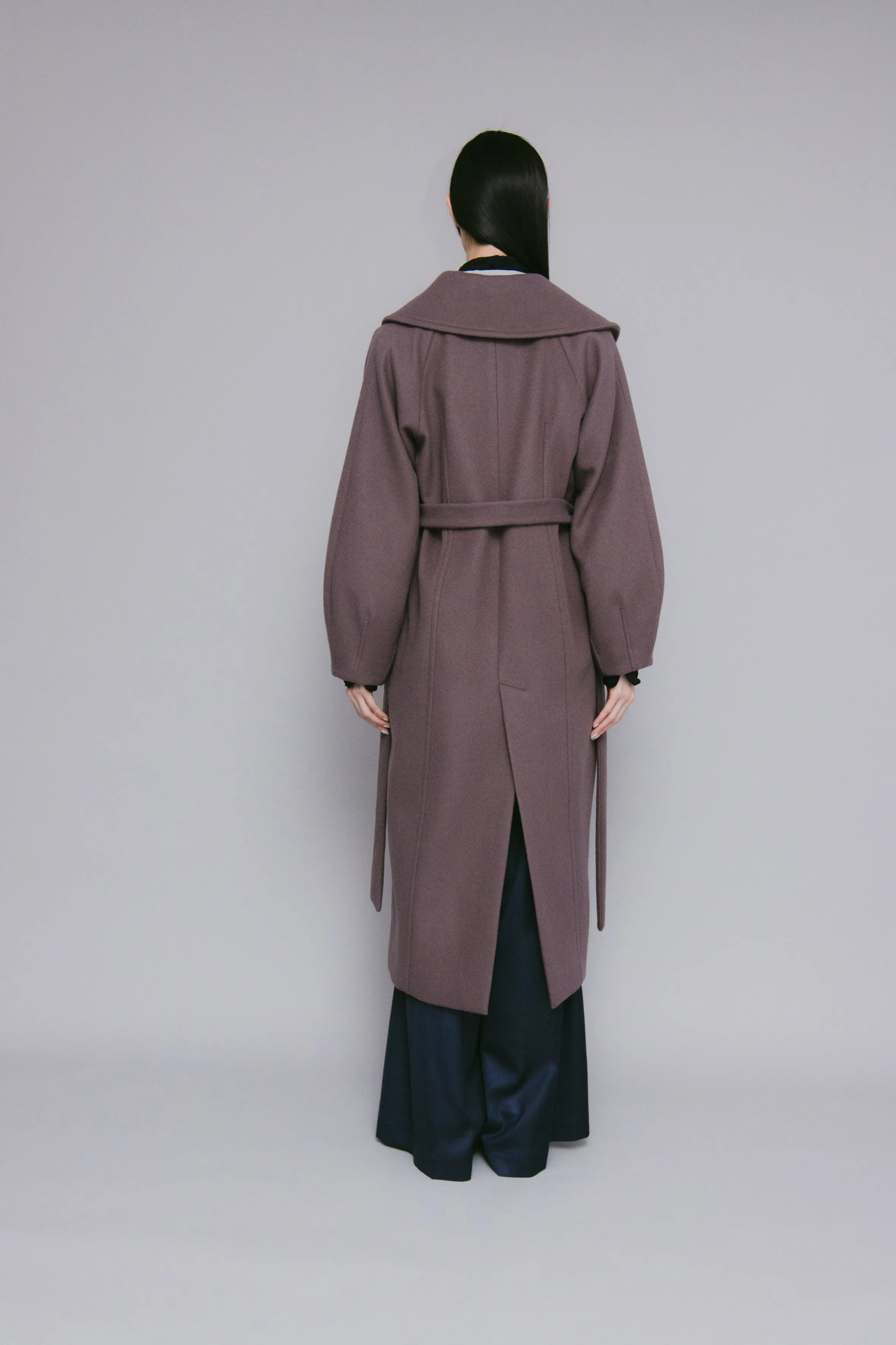 Curvy wool coat (Purple)