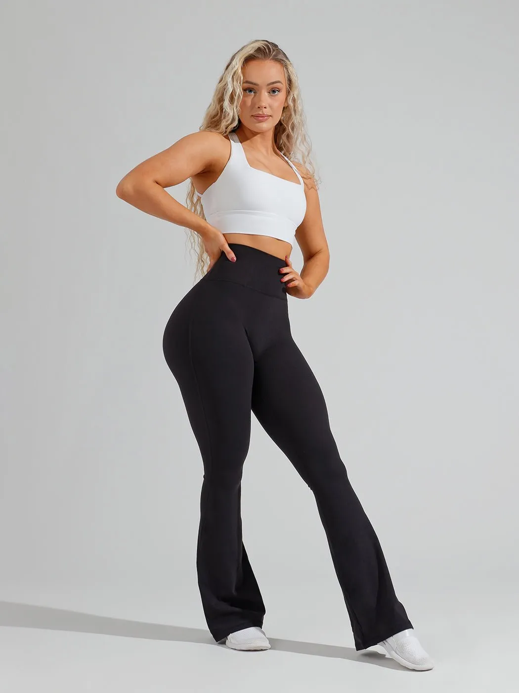 Foxy Flare Legging - Onyx Black