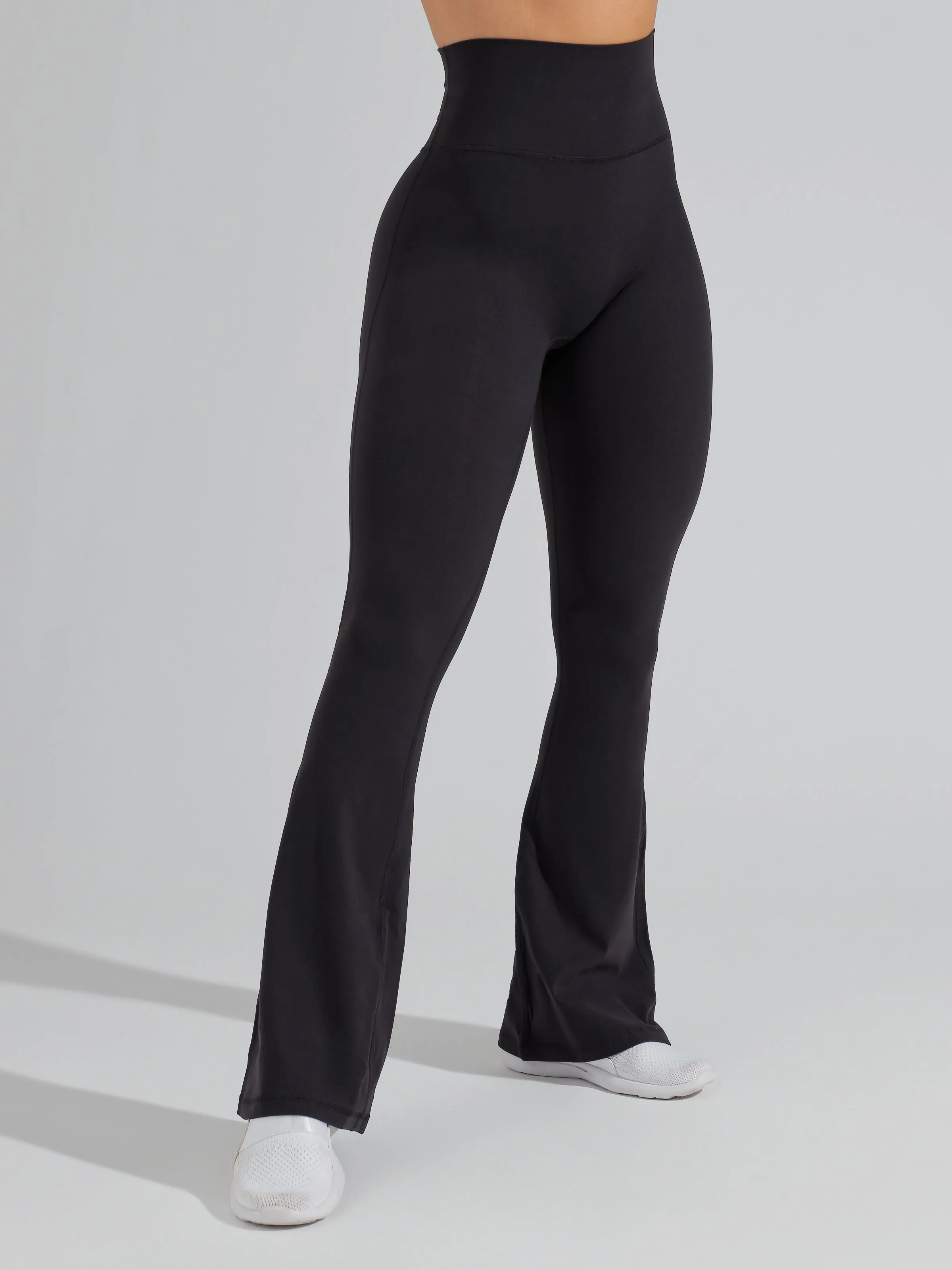 Foxy Flare Legging - Onyx Black