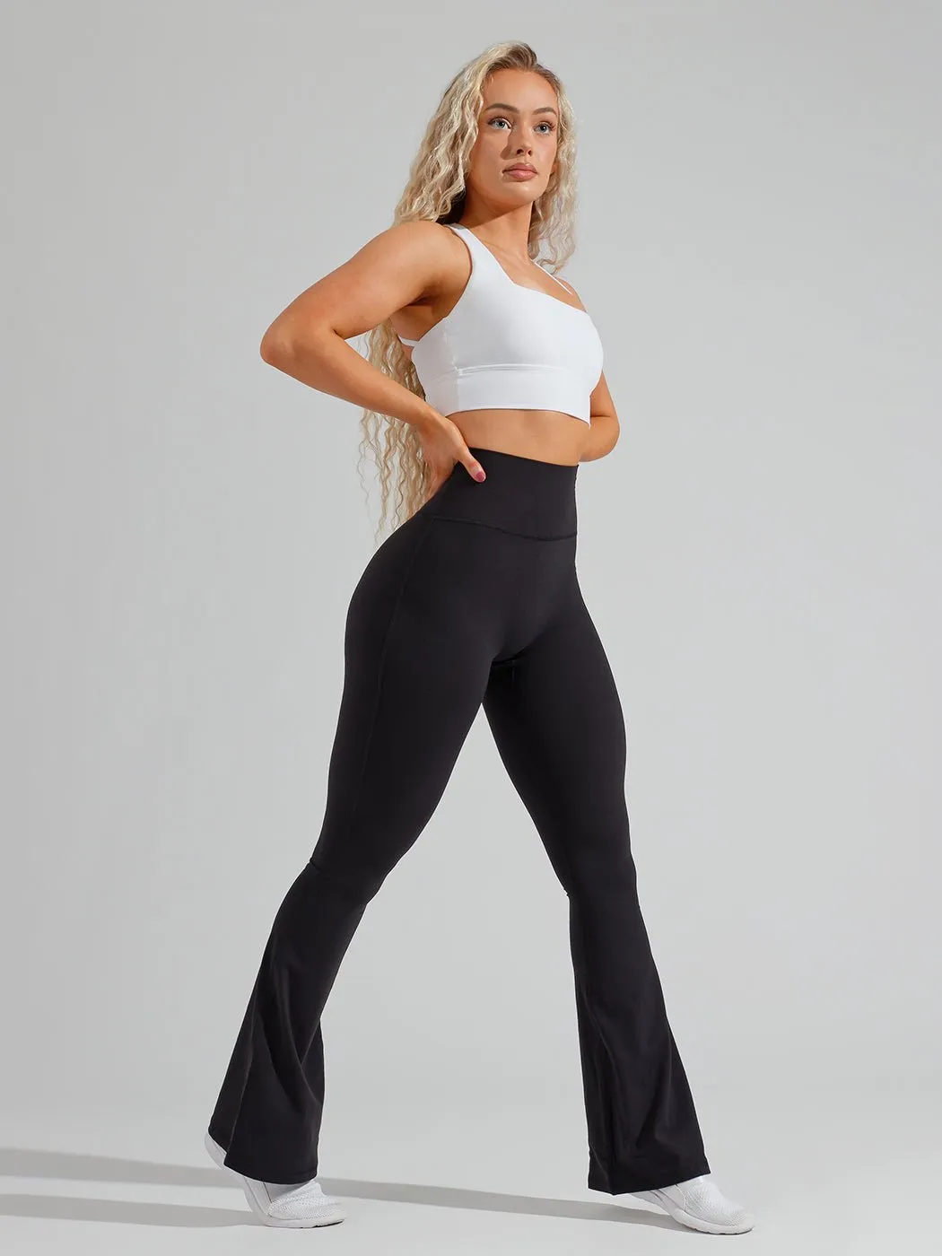 Foxy Flare Legging - Onyx Black