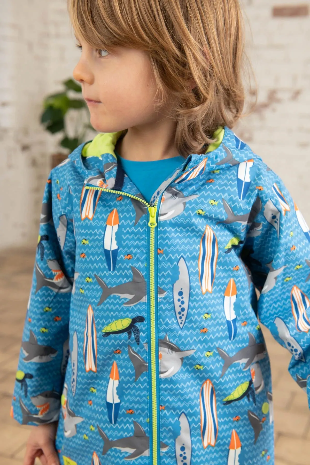 Light House Ethan Jacket - Shark Surf Print