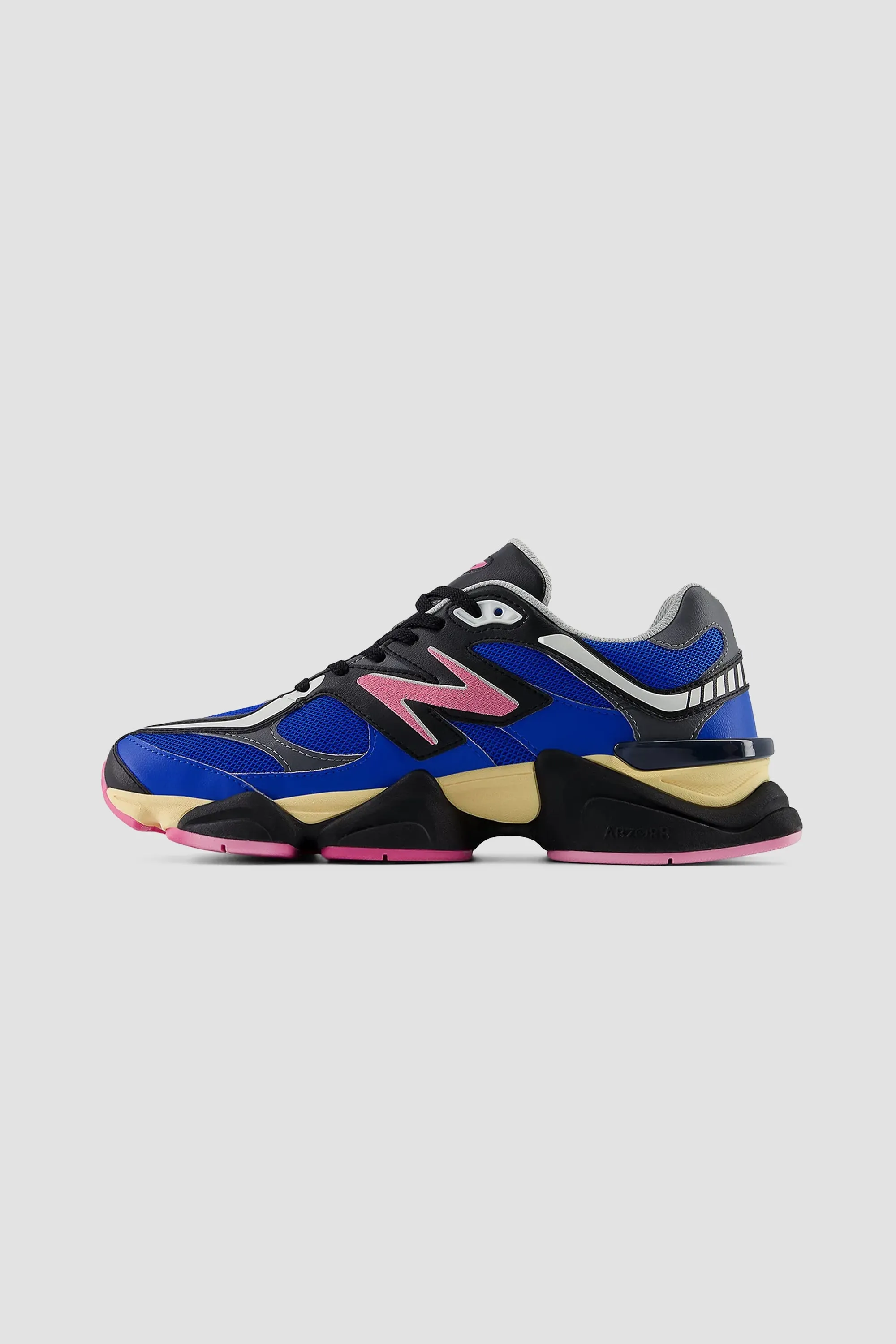 New Balance Unisex 9060 Sneaker in Blue Oasis/Real Pink