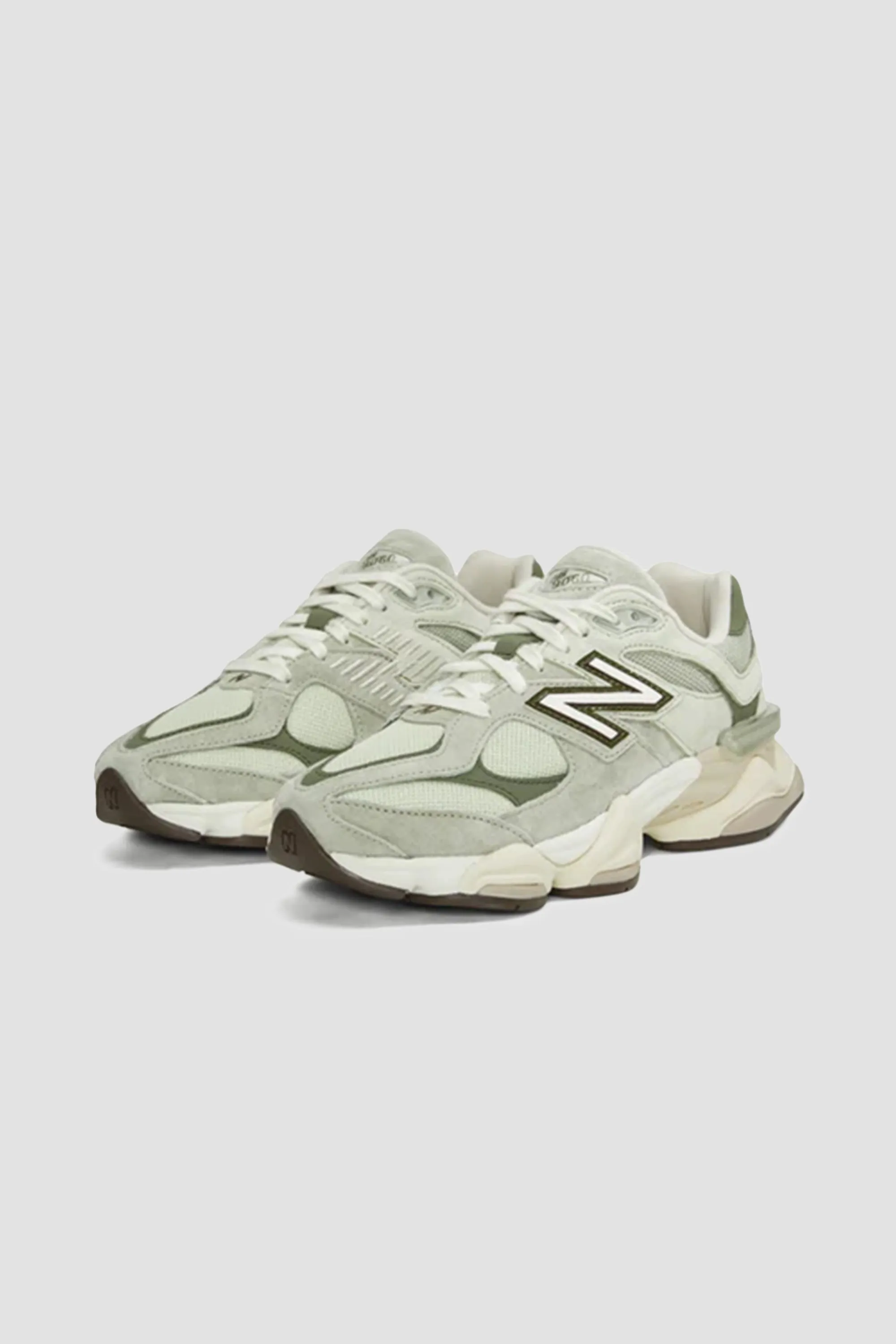 New Balance Unisex 9060 Sneaker in Olivine