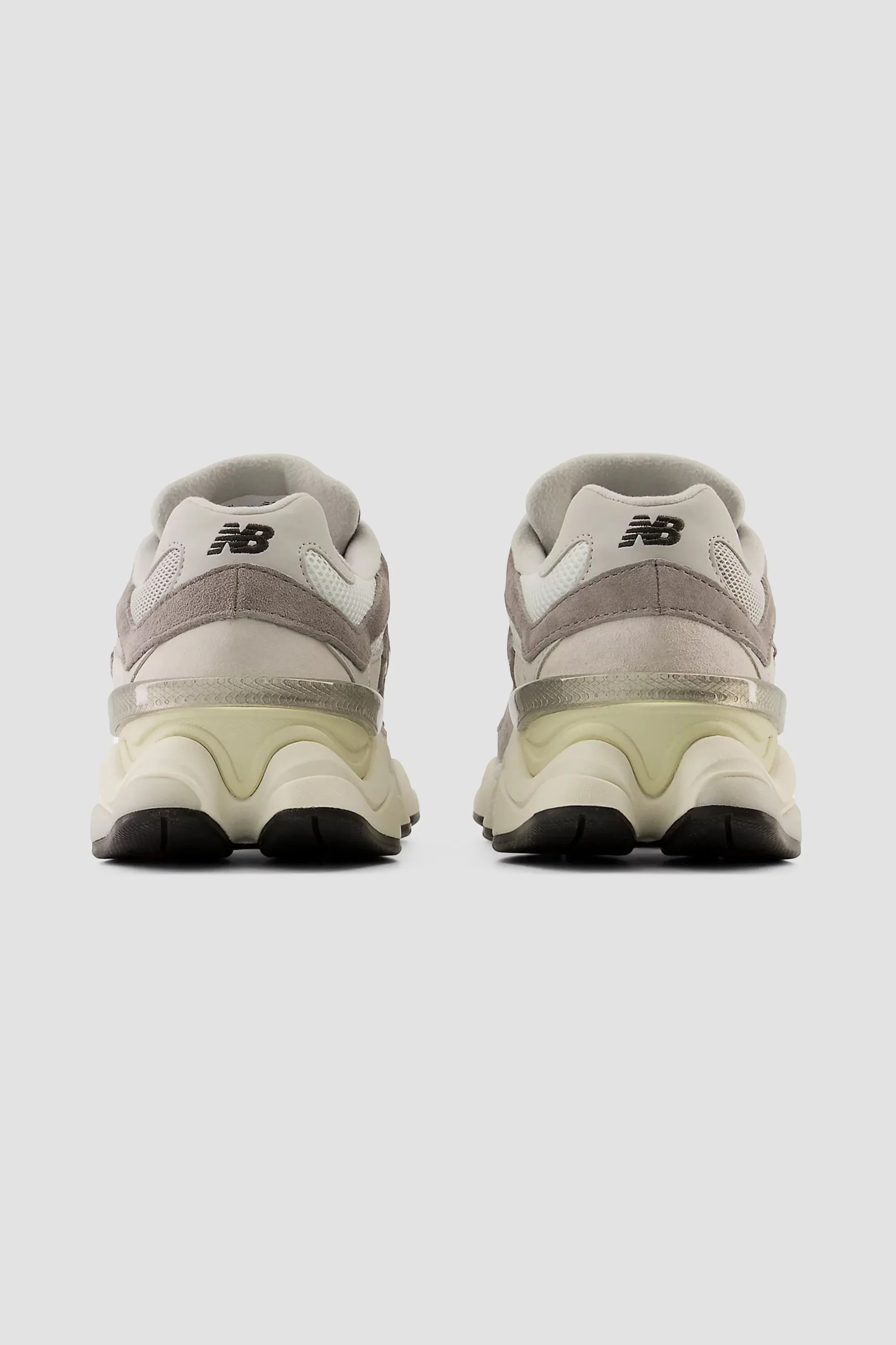 New Balance Unisex 9060 Sneaker in Rain Cloud with Castlerock and White