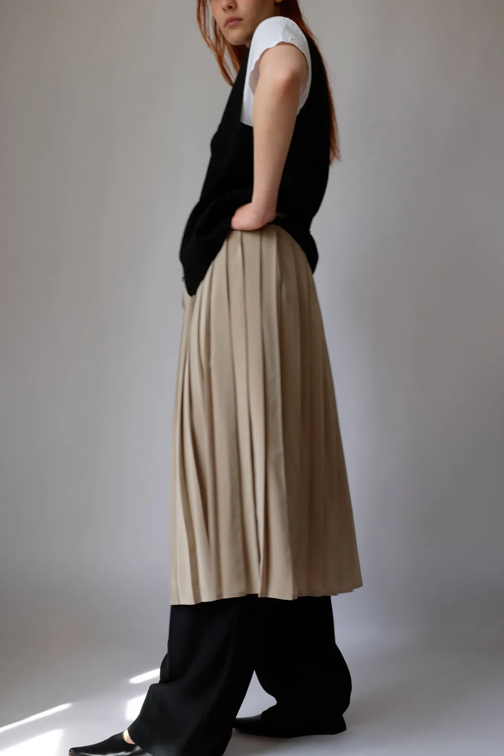 PLEATED BEIGE MIDI SKIRT