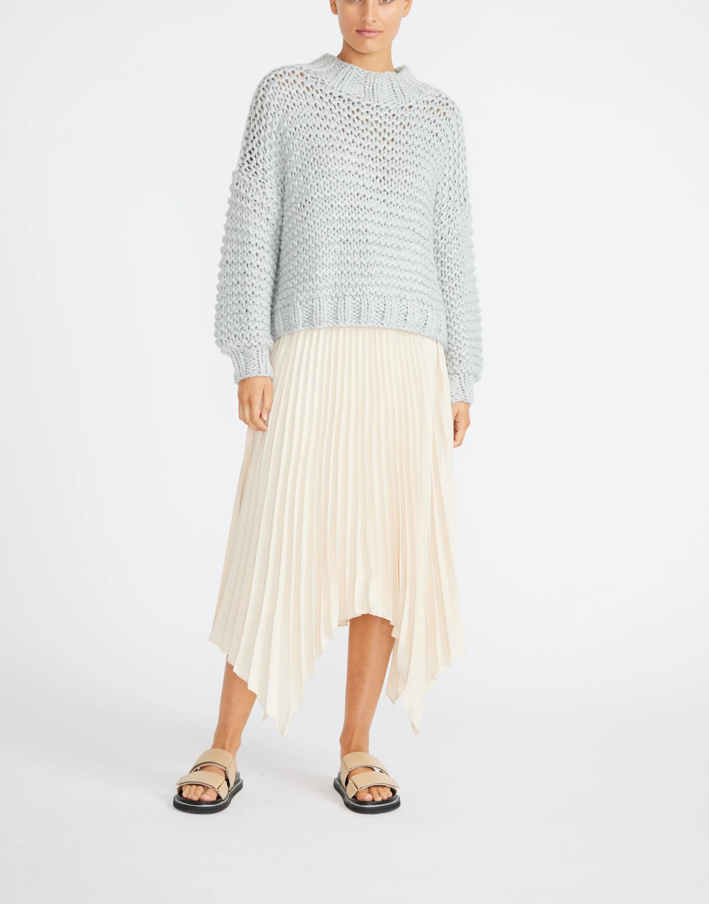 STAPLE THE LABEL - Celine Pleated Midi Skirt Vanilla