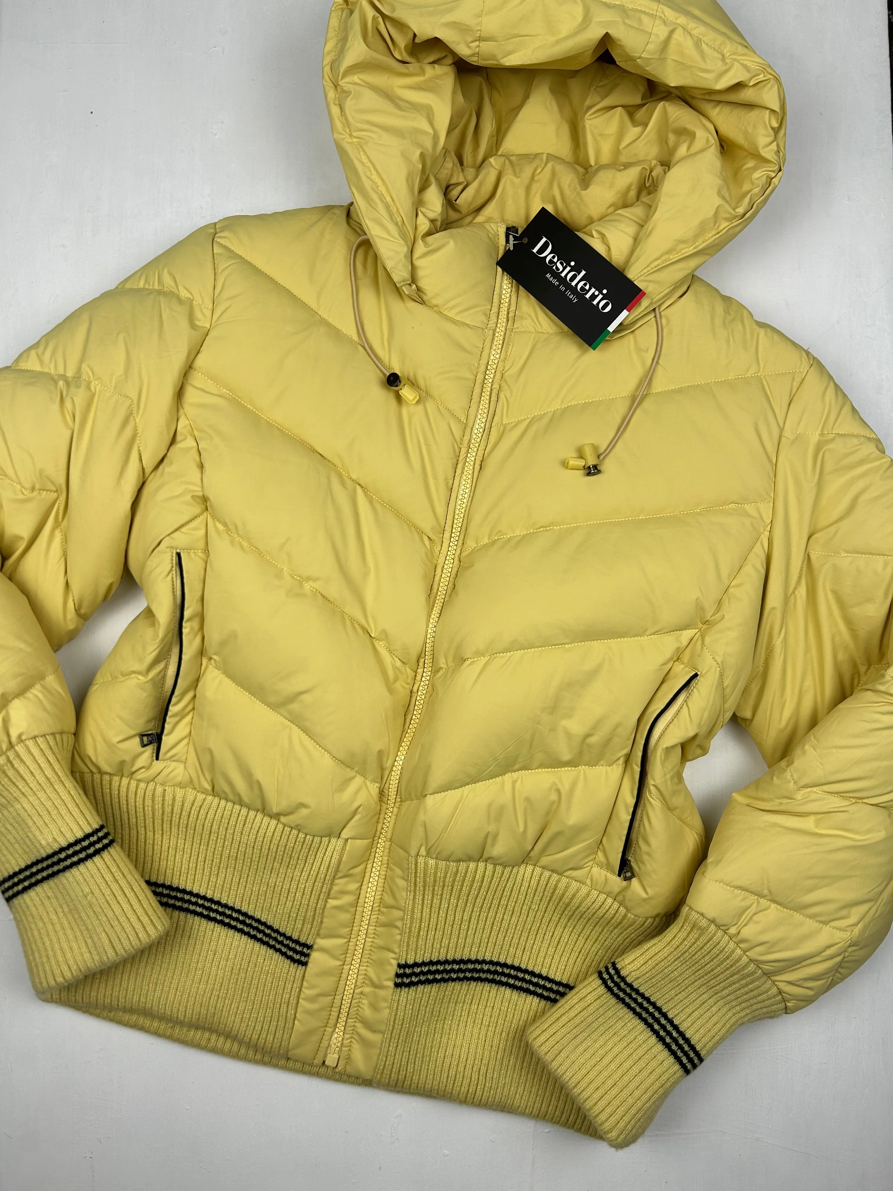 Yellow brand new duck down winter puffer jacket (L)